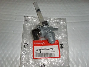 Honda 900 CB750 Fuel Petcock CB900F 750 CB750F CB900 16950-MA4-771 - Picture 1 of 1