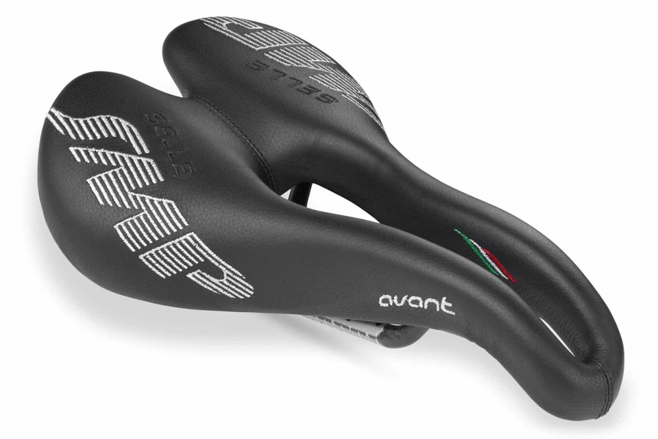Selle SMP Avant Black Bicycl Saddle w/ Carbon Rails - W 154mm x L 269mm - Image 1 of 1