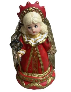 1999 Madam Alexander Reina Roja Alicia en el País de las Maravillas Sello Adorno de Recuerdo - Imagen 1 de 7