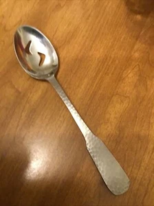 TOWLE SUPREME CUTLERY TWS165 STAINLESS PIERCED SERVING SPOON (1) HAMMERED JAPAN - Picture 1 of 5
