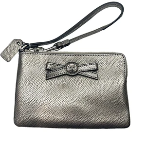 #Authentische Coach kleine Geldbörse mit Drehverschluss und Schleife Zinn Silber Leder - Bild 1 von 5