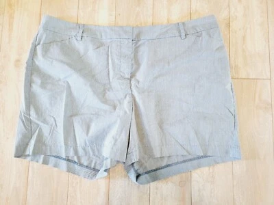 Pantalones cortos para mujer Lane Bryant 22 azul claro ligeros bolsillos delanteros elásticos Foto 1 de 4