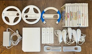 Paquete de consola Nintendo Wii con 3 controladores cable de alimentación probado y 12 juegos - Imagen 1 de 7