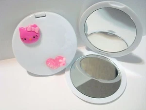 Hello Kitty dunkelrosa Kopf und Liebe Kompaktspiegel Make-up - Bild 1 von 2