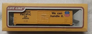 Life-Like HO Union Pacific 8432 50' Box Car UP 499051 Model Freight Train - Picture 1 of 12