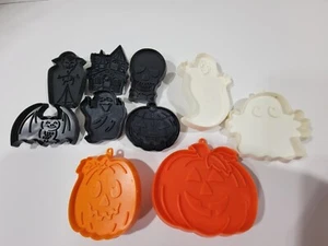 Lote de cortador de galletas de plástico de vacaciones vintage casa embrujada vampiro sello fantasma - Imagen 1 de 10