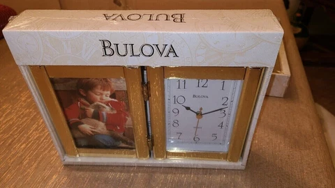 Vintage Bulova Desk Clock Picture Frame Combo Gold Tone New Unopened 4.5" X 6" Cover