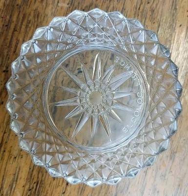 Tigela de vidro decorativa vintage Arcoroc década de 1960 feita na França - Imagem 1 de 4