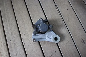 00 2000 BUELL BLAST 500 PINZA FRENO TRASERO  - Imagen 1 de 1