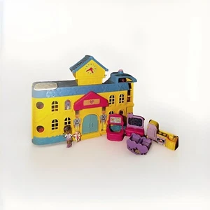 Disney Junior Doc McStuffins Toy Hospital Playset w/Accessories - Picture 1 of 5