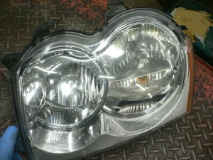 05-07 Jeep Grand Cherokee Left Headlight Assembly  - Foto 1 di 2