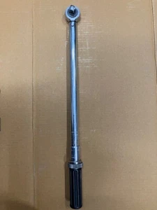 Napa 1/2" torque wrench 25-250 ft lbs - Picture 1 of 4