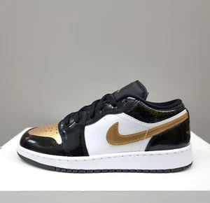 NIKE AIR JORDAN 1 NIEDRIGE (GS) ""METALLIC GOLD"" (DR6970 071) TRAININGS VERSCHIEDENE GRÖSSEN - Bild 1 von 20