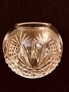 Jarrón de cristal vintage rosa bola corte diamante - Imagen 1 de 11