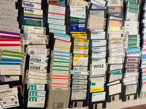 FLOPPY DISK Mixed Lot 245 Used 3.5" 1.44MB Floppy Disks Assortment Software - Photo 1/23