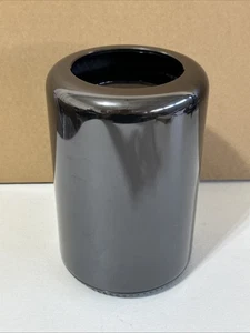 Apple Mac Pro Six Core Late 2013 Xeon E5-1650v2 3.5GHz 64GB RAM 1TB 2x AMD D700 - Picture 1 of 7