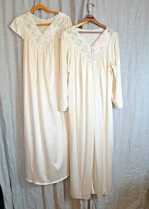 VTG Shadowline Womens Peignoir Set Nightgown Negligee Set Lace Coquette S/M - Picture 1 of 23