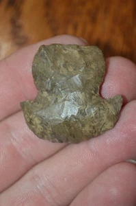 Fine Dover Archaic Big Slough Hafted Scraper Livingston Co Kentucky 1.25 x 1.3/8 - Picture 1 of 4