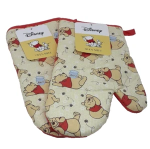 Disney Winnie the Pooh Oven Mitts Set Of 2 NEW - Picture 1 of 3
