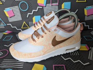 creciendo repentinamente limpiar Nike Air Max Thea Beige Trainers for Women for sale | eBay