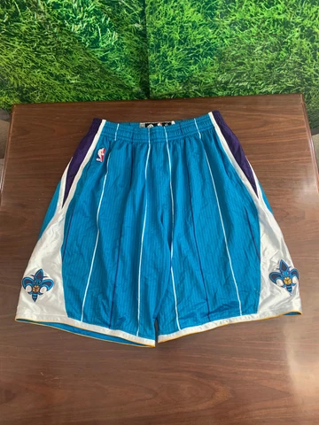 2011-2012 New Orleans Hornets Basketball #12 Trey JohnsonGame Worn Shorts XL+2 Cover