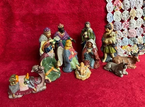 12 Piece Nativity Set Colorful with Lots of Details Christmas Religious Set - Picture 1 of 12