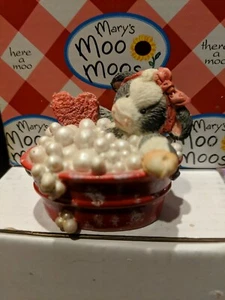 MARYS MOO MOOS - 104736 Statuina ribollente d'amore Mary Rhyner - Nadig Enesco - Foto 1 di 3