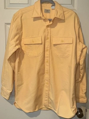 Mens LLBean Chamois Button up 2 Pocket yellow  Shirt size Medium OMT03 - Image 1 of 4