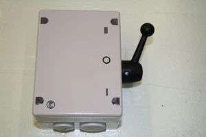 Netz-Umschalter, Elektra 46510, 7,5KW, 25A, 3pol., Netzeinspeisung, Batterie - Bild 1 von 2