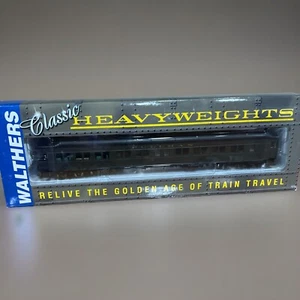 HO Walthers 932-10251 Pullman Heavyweight 3-2 Lounge Observation Passenger Car - Picture 1 of 13