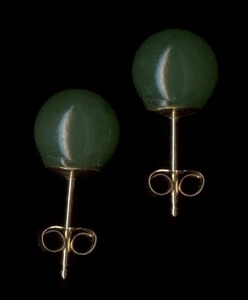 14K 2 Gram Solid Yellow Gold 8mm Bead Green Jade Jadeite Solitaire Earrings *zj - Picture 1 of 1