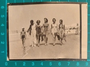 FOTO ANIMATA MARE COSTUMI DA BAGNO - PISA 1930 C. ( F 36 ) - Foto 1 di 3