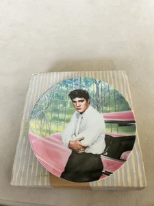 Placa de coleccionista 1988 "Elvis at the Gates of Graceland" Elvis Presley Delphi - Imagen 1 de 4