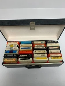 Vintage gemischte Kassetten Tapes 60er 70er 80er Rock Pop mit Tragetaschen - Bild 1 von 6