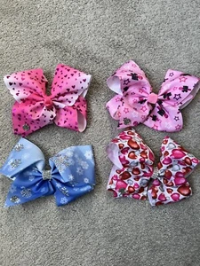 Jojo Siwa Bows Lot Of 4 Multicolor Hearts Stars Snowflake Rhinestone Hairclips - Picture 1 of 4