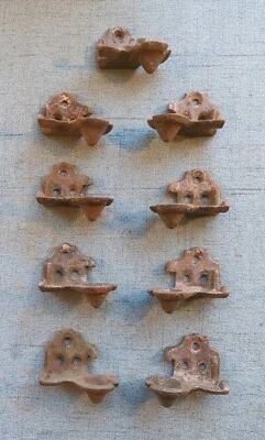 Лот из 9 АНТИКВАРНЫХ ЧУГУННЫХ ВИКТОРИАНСКИХ ДЕТАЛЕЙ ПЕТЕЛЬ ПОДЪЕМА ЗАТВОРА - Изображение 1 из 4