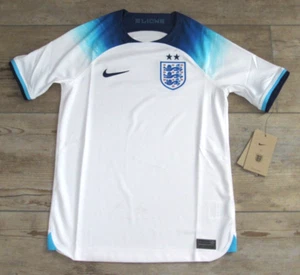 Camiseta de fútbol Nike de la Selección Nacional de Inglaterra 3 Leones Dri-FIT $90 talla juvenil mediana - Imagen 1 de 4