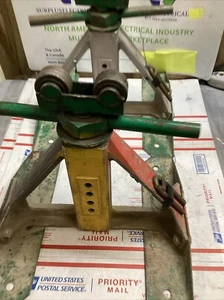 LOT OF 2 GREENLEE 687 SCREW-TYPE REEL JACK STANDS W/ PINS 18"x18"x16" ED4U 5005 - Picture 1 of 6