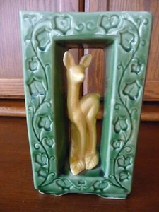 SHAWNEE DEER VASE - Picture 1 of 9