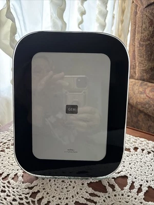 Swing Design 90’s  Glass Photo Picture Frame 5" x 7" - Image 1 of 3