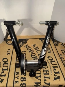 Trek Cycle Ops Magneto Indoor Bike Resistance Trainer For Road Bikes Cycling - Picture 1 of 10