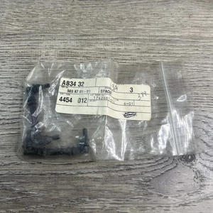 Husqvarna 503678601 Espaciador de ojal 375K 372 365 371 362 2065 OEM Lote de 2 - Imagen 1 de 3