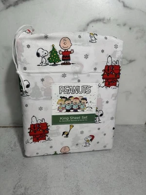 Peanuts Snoopy Woodstock & Charlie Brown Christmas Tree Sledding King Sheet Set - Image 1 of 4