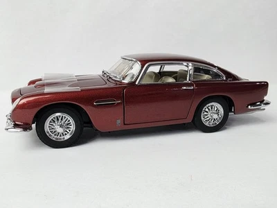 Aston Martin DB5 Danbury 1964 como nuevo sin usar nunca mostrado en caja  Foto 1 de 4