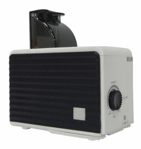 Sunpentown SPT Personal Humidifier (Black/White) - SU-1053B - Picture 1 of 2