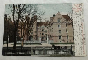 Vanderbelt Hall Yale College New Haven, Conn. Postcard (M2) - Picture 1 of 2