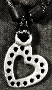 Rituals pendant - Healing Heart (heart with holes) - Picture 1 of 2