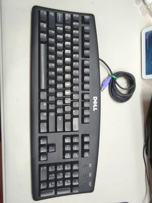 Dell Computer Keyboard Model RT7D20 Standard Very Good Missing 1 Rubber Foot - Image 1 of 4