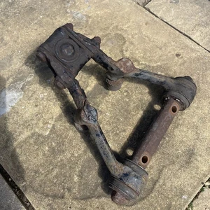 ASTON MARTIN DB7 Braccio Comando Superiore Wishbone Fuori Lato Destro Anteriore 5.9 V12 2002 - Foto 1 di 4