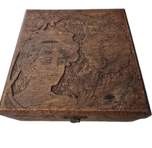 flemish art co. ny Pyrographie Holz gebrannt Postkarte Motiv Box Vintage - Bild 1 von 14